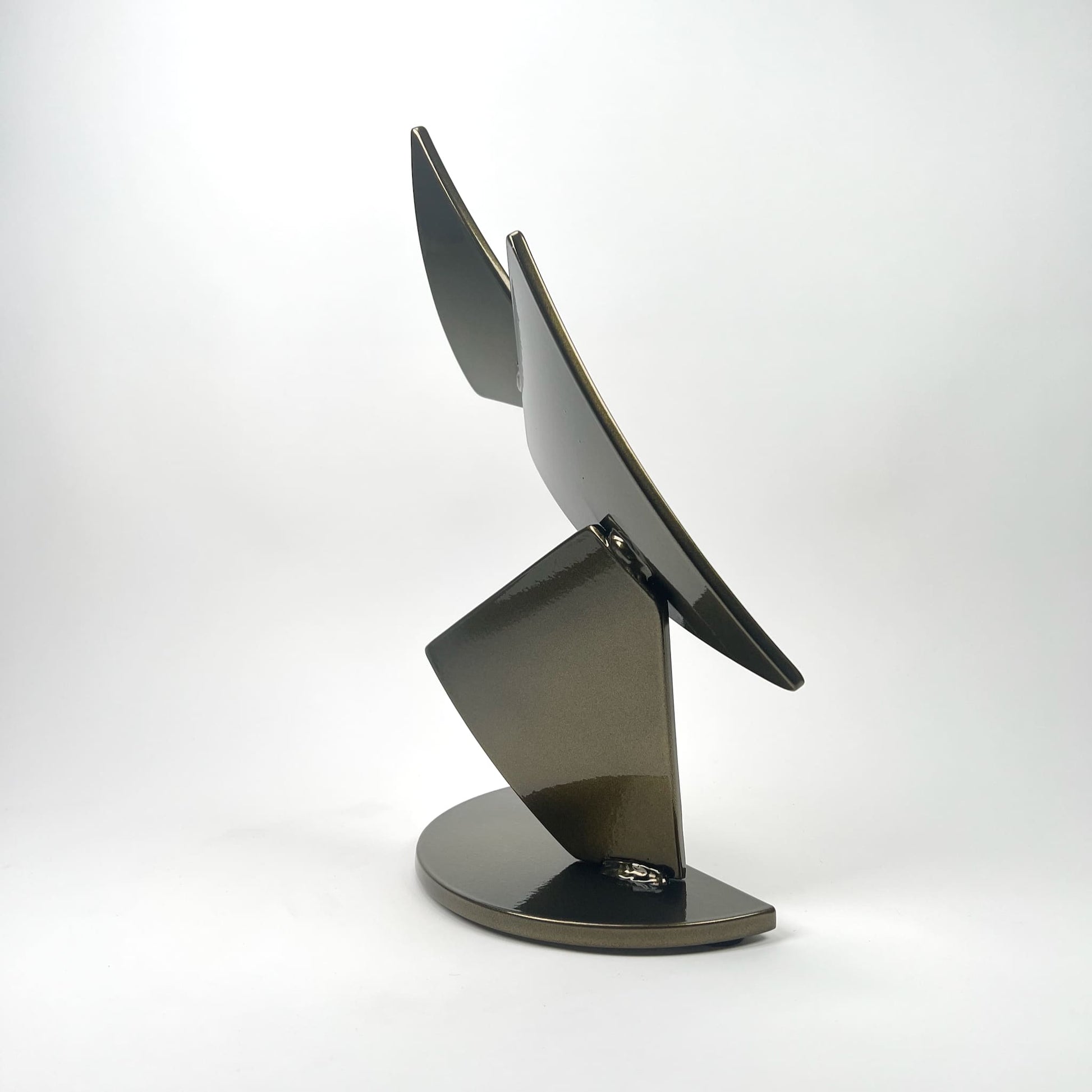 Gordon Johnson Art contemporary metal sculpture, a modern metal art series Flutter by Ottawa artist Timothy Gordon Johnson