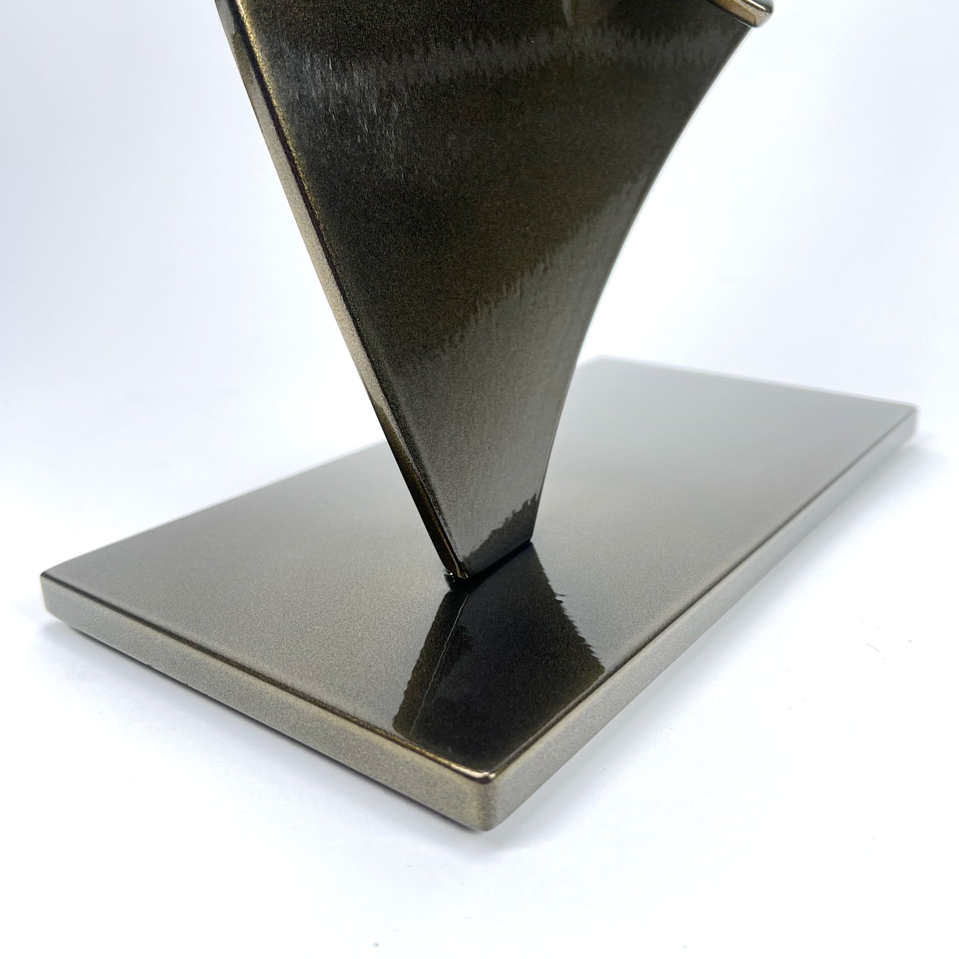 Gordon Johnson Art contemporary metal sculpture, a modern metal art series Flutter by Ottawa artist Timothy Gordon Johnson