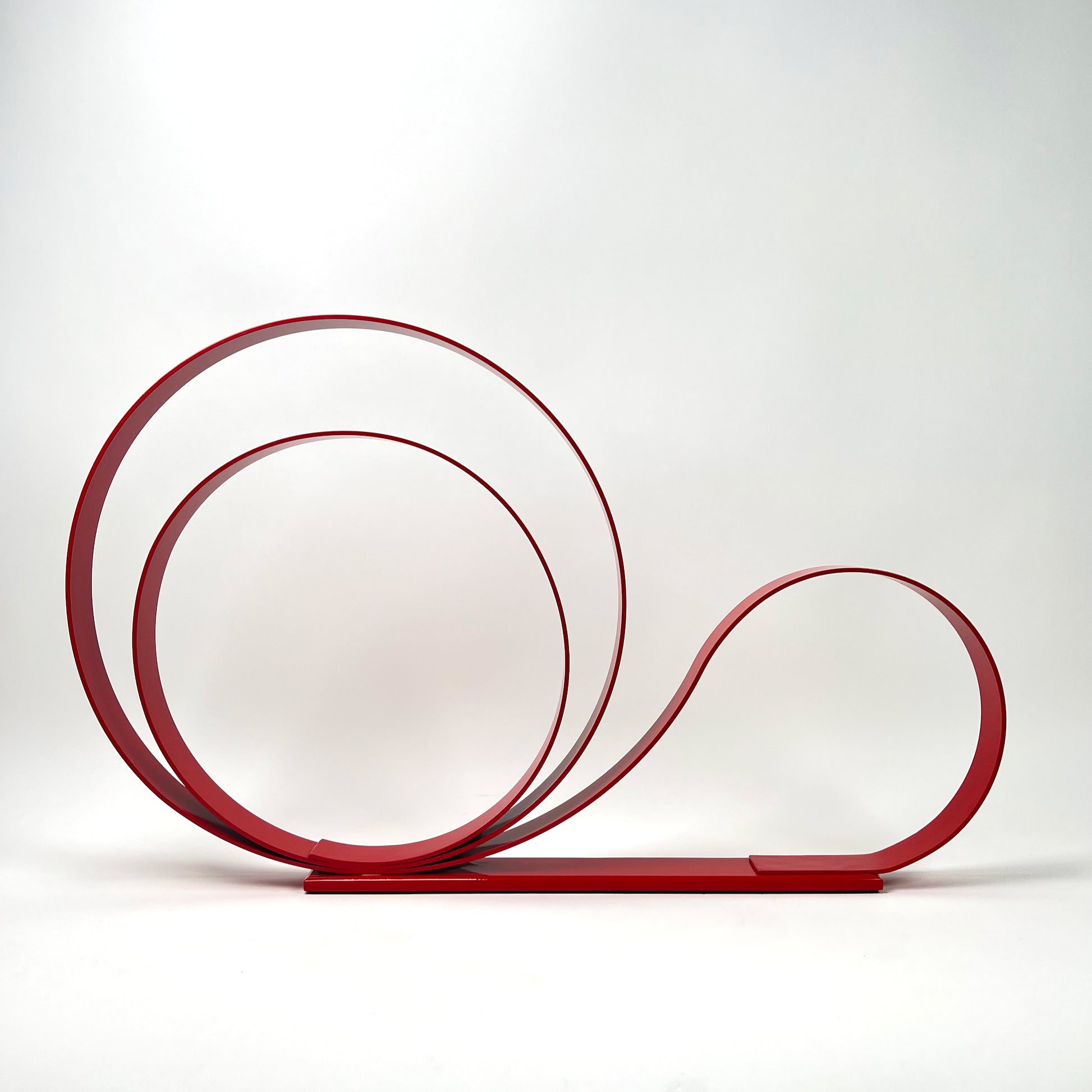 Contemporary metal sculpture Looped by Ottawa artist Timothy Gordon Johnson